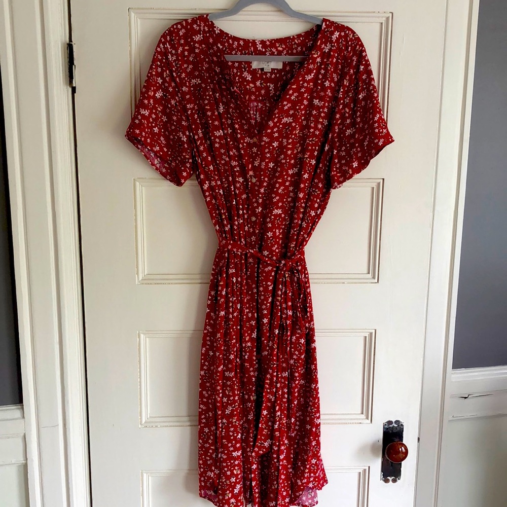 Button down red floral Loft dress with waist tie
